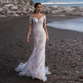 Beach Long Sleeves Mermaid Tulle Wedding Dress Elegant V-Neck Lace Appliques Illusion Back With Button Bridal Gown Custom Made Champagne 14W